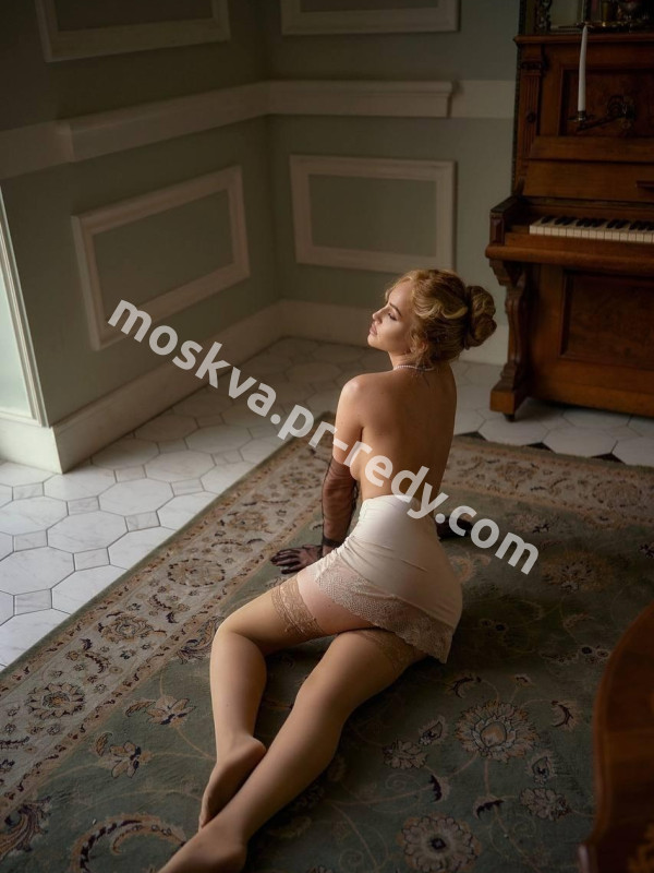 Фото Кристиночка, в г. Москва ID 2036 руб