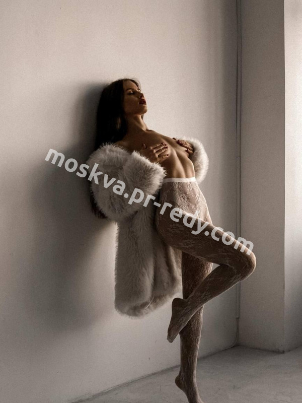 Фото Лена, в г. Москва ID 4919 руб